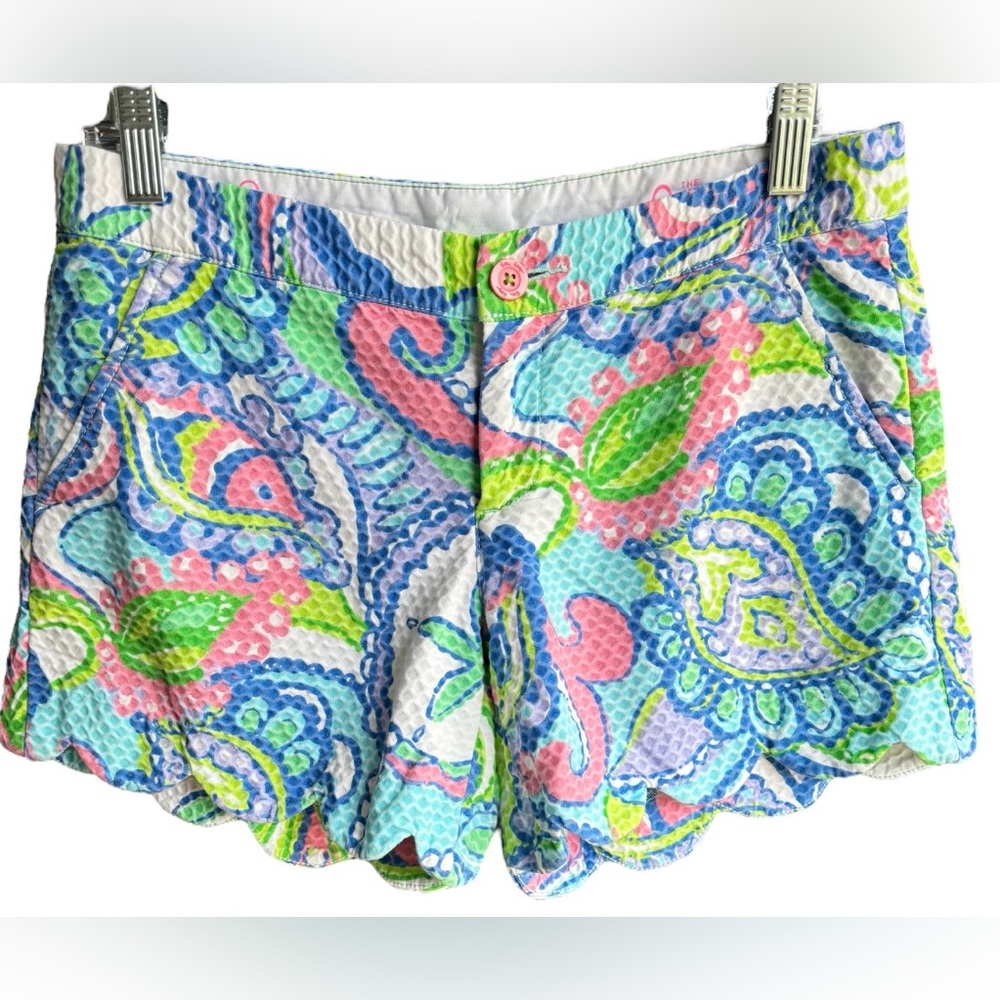 Lilly Pulitzer 4.5” Scallop Conch Republic Buttercup Shorts